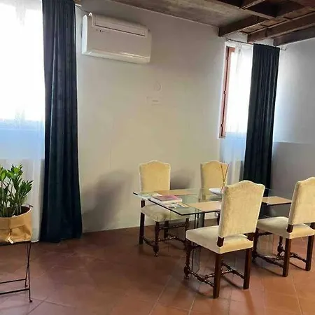 Interno Uno Apartment *